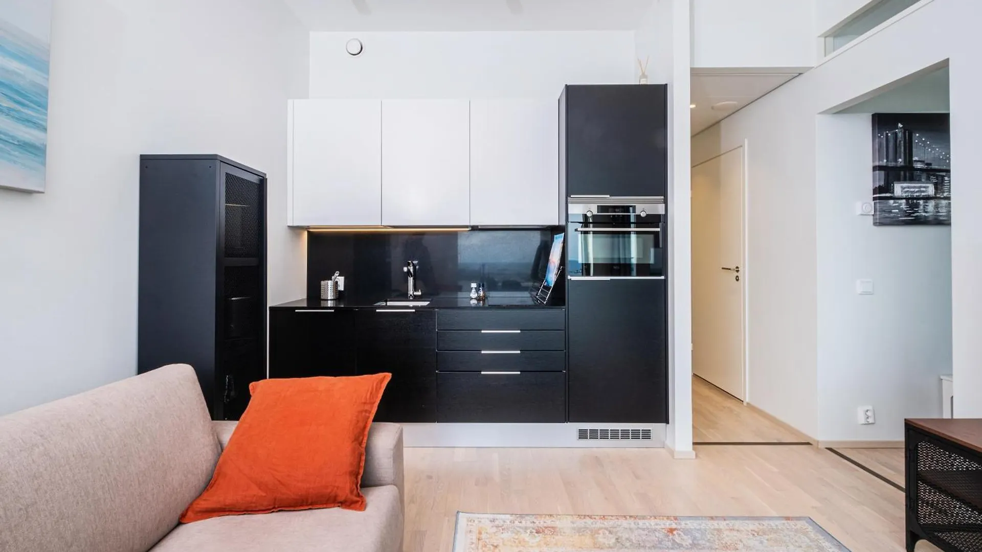 26Th Floor Helsinki High Point 1 Bdr Apartment With City View